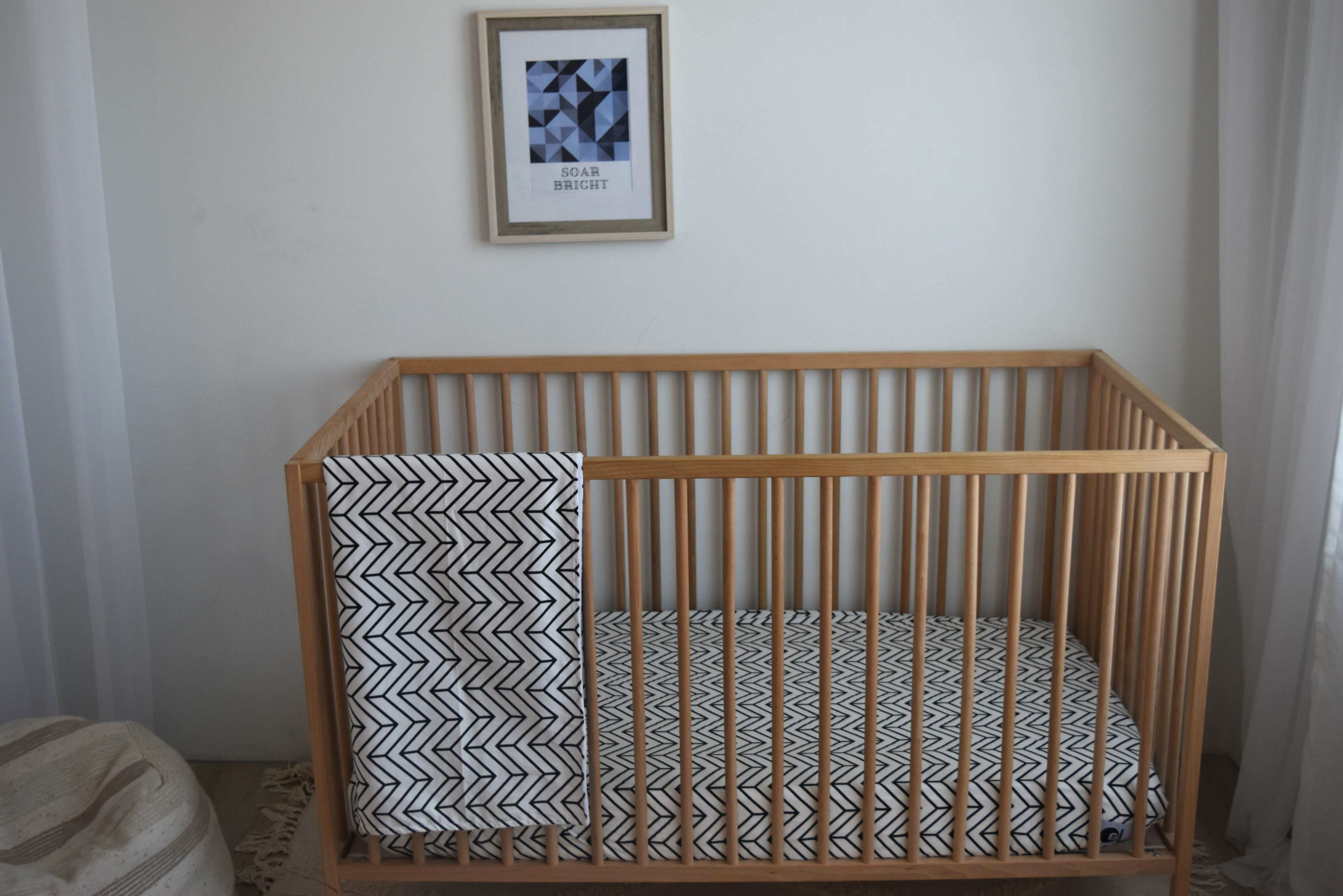 City Heartbeeps Classic Crib Bedding Set